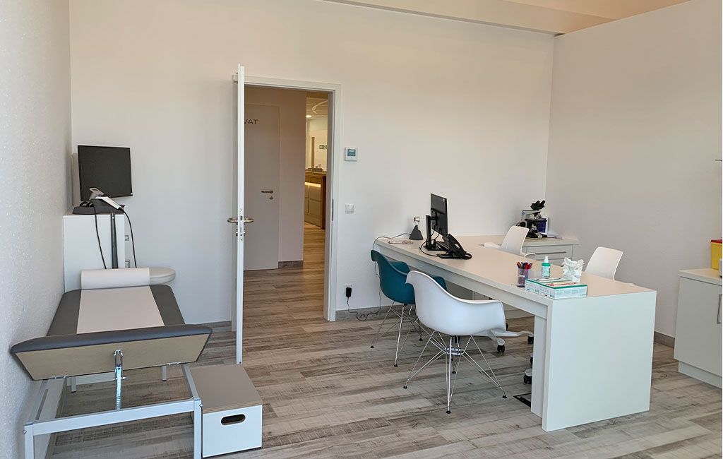 Behandlungszimmer · Dermatologische Privatpraxis Bocholt